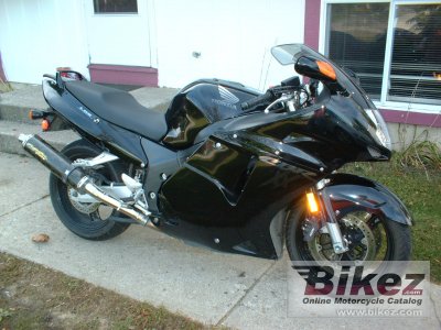 1997 Honda CBR 1100 XX Super Blackbird specifications and pictures